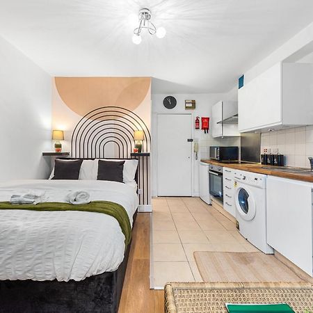 Modern Gem Brixton Centre Cozy & Comfort Charis City Studio 런던 외부 사진