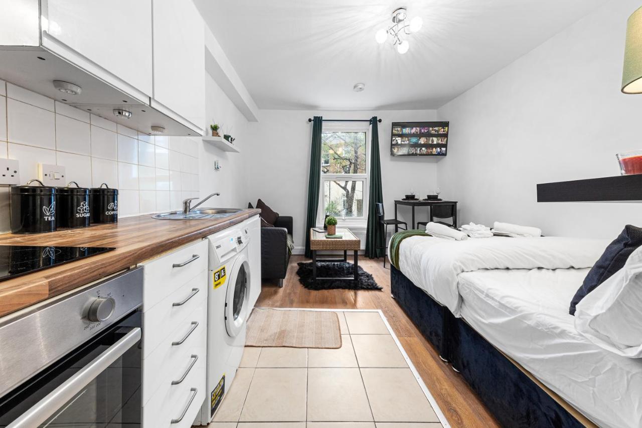 Modern Gem Brixton Centre Cozy & Comfort Charis City Studio 런던 외부 사진