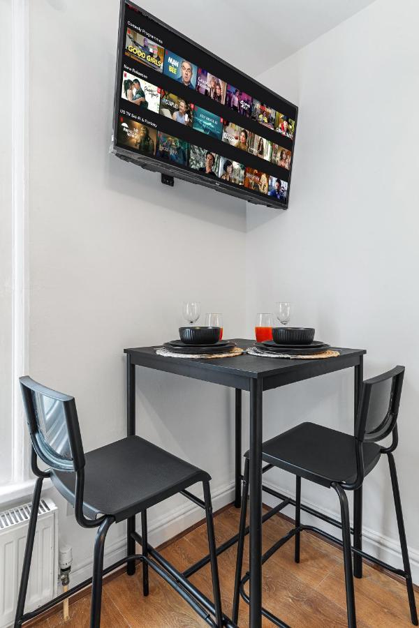 Modern Gem Brixton Centre Cozy & Comfort Charis City Studio 런던 외부 사진